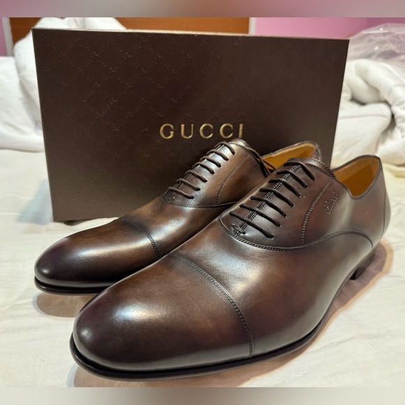 Men’s Brown Leather Gucci Dress Shoes - Picture 3 of 5